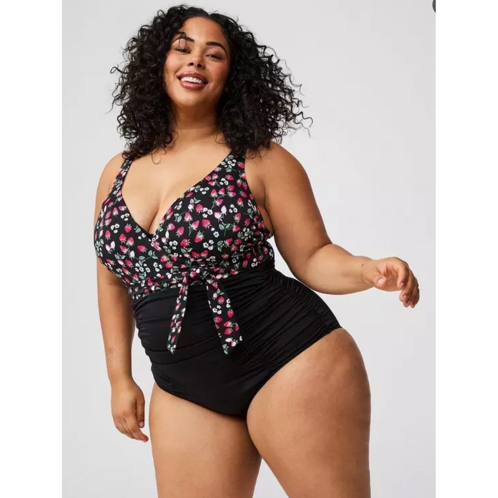 Torrid‎ Strawberry Bloom Twist Front Slim Fix One Piece Swimsuit Black 1 DD/DDD